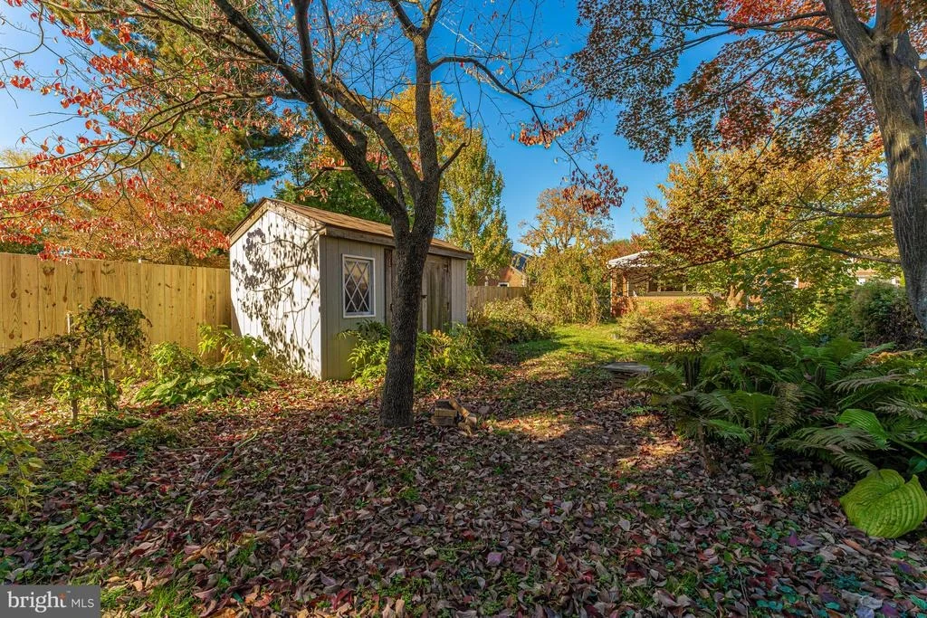 Photo of 406 LEE PLACE