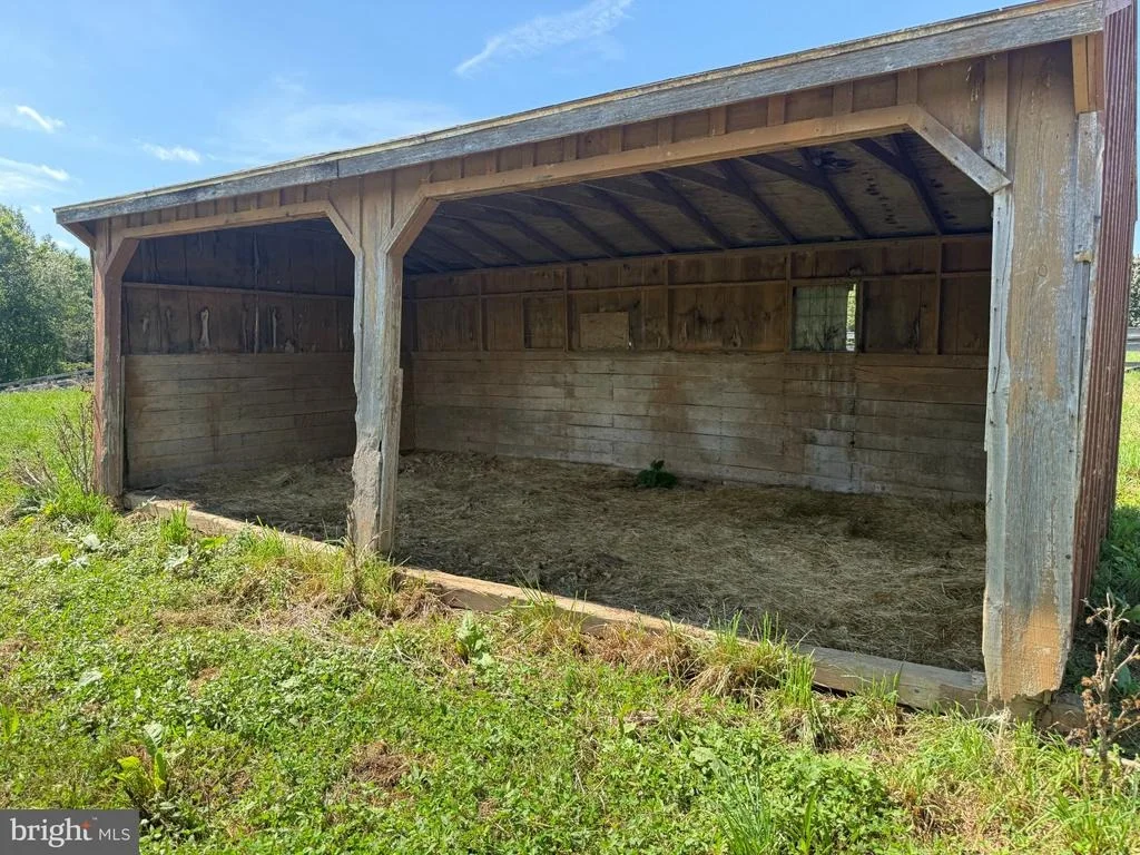 Photo of 4719 RIDGE ROAD