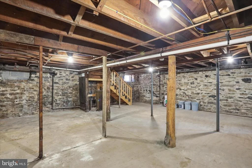 Photo of 819 SUMMIT AVENUE