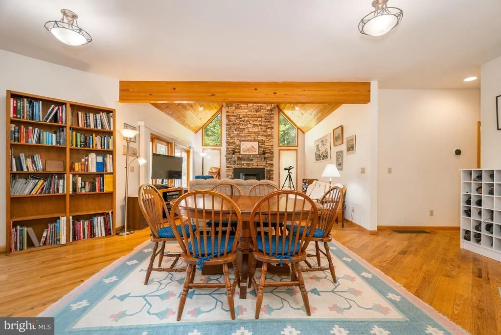 Photo of 2895 TURKEY NECK ROAD