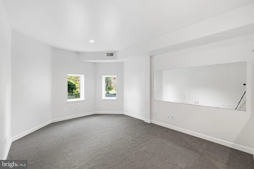 Photo of 6505 RIVER ROAD