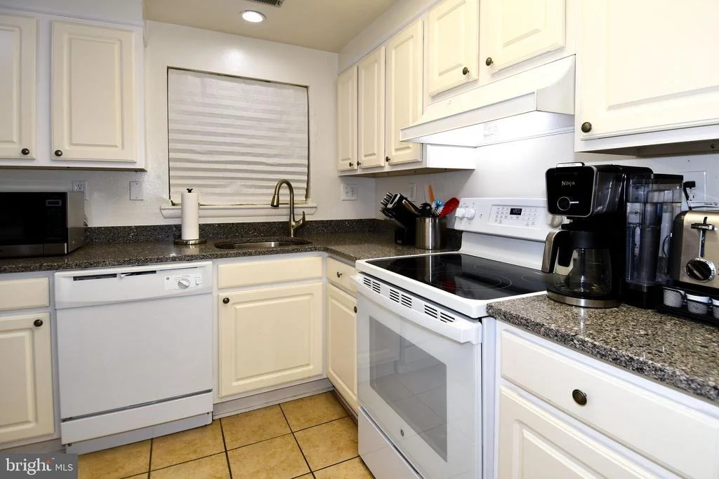 Photo of Unit 152E at 3500 FOREST EDGE DRIVE