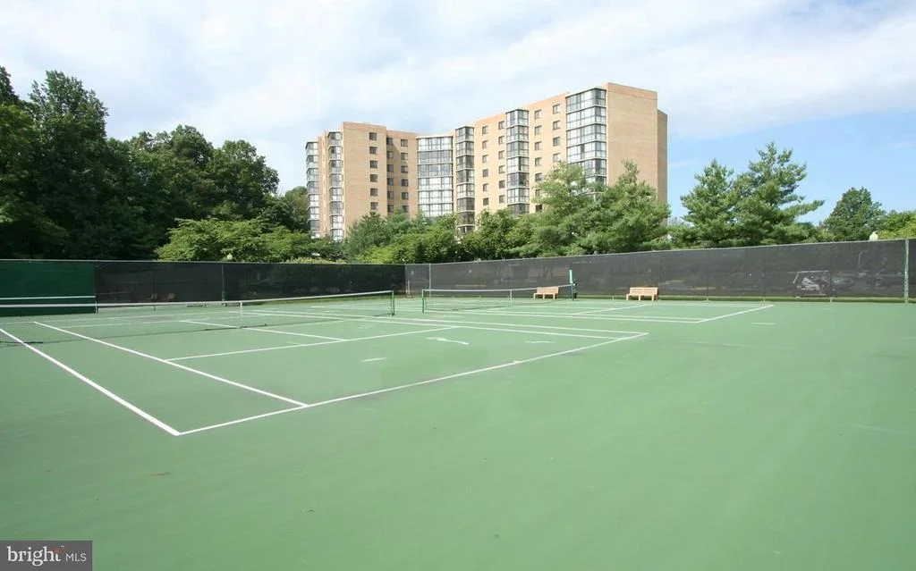 Photo of Unit 3204 at 15115 INTERLACHEN DRIVE