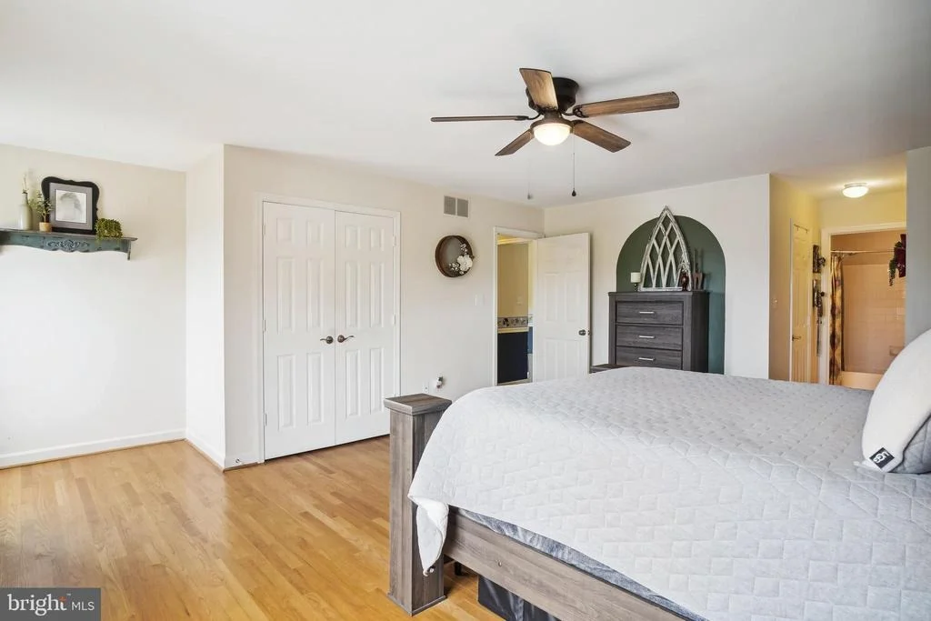 Photo of 5230 KINGSBROOK DRIVE