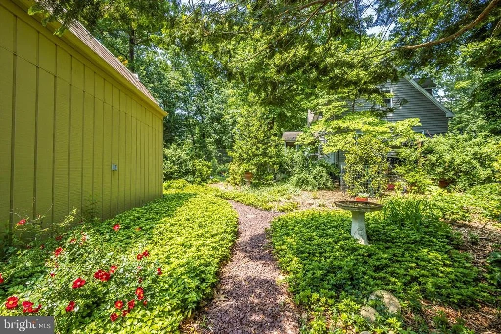 Photo of 13800 CREST HILL LANE