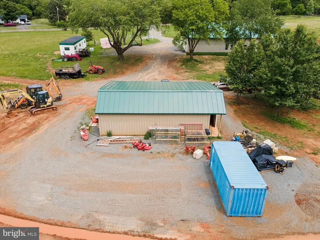Photo of 7285 OPAL ROAD