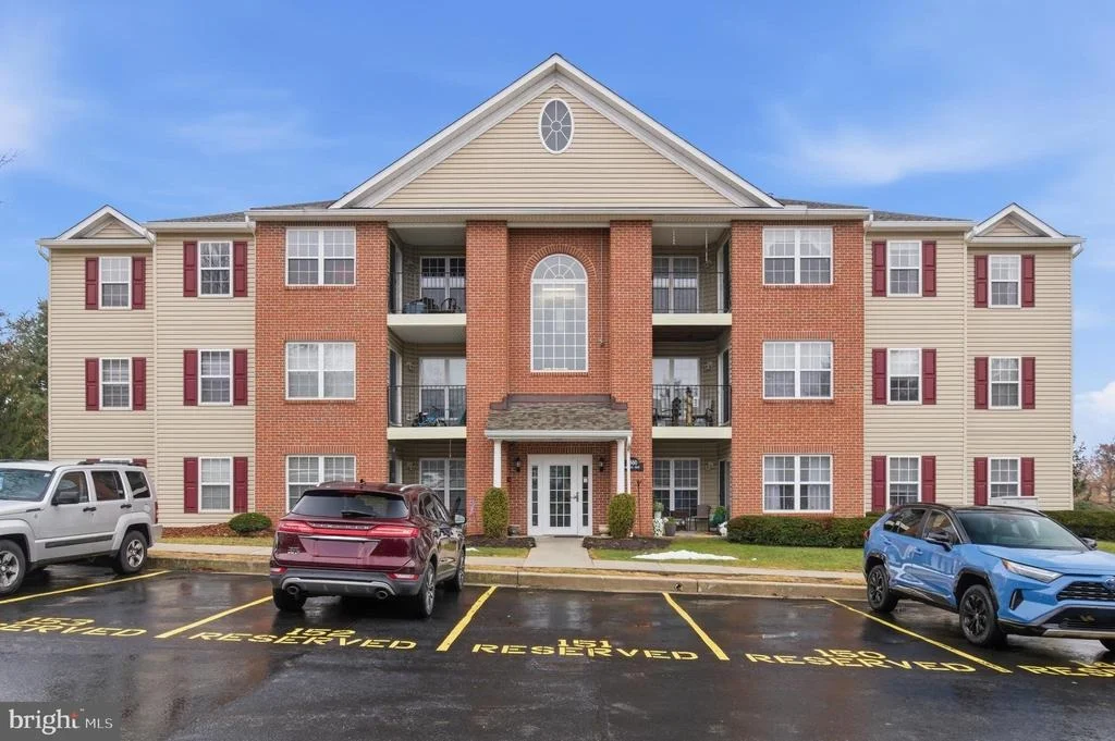 Photo of Unit 3D at 3860 NORMANDY DRIVE
