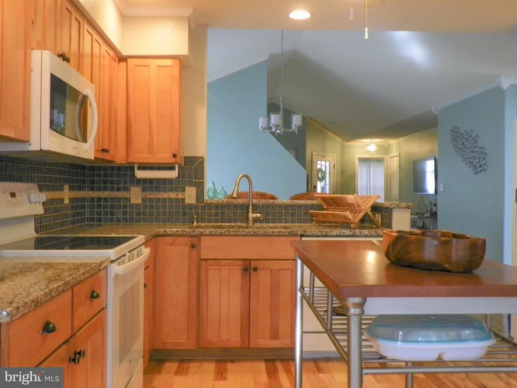 Photo of 14 WOODS CIRCLE