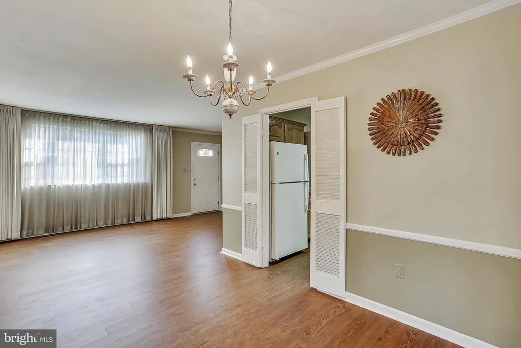 Photo of 9109 ROUNDLEAF WAY