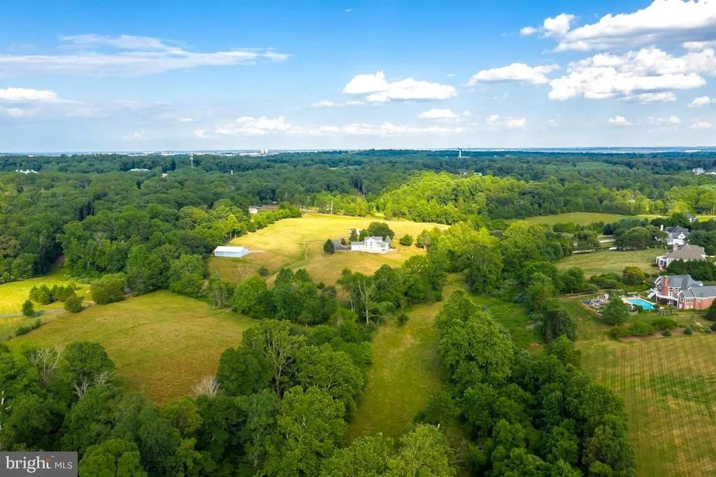 Photo of 22669 WATSON ROAD