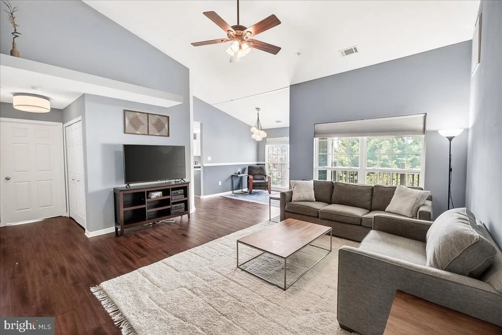 Photo of Unit 33B at 593 CAWLEY DRIVE