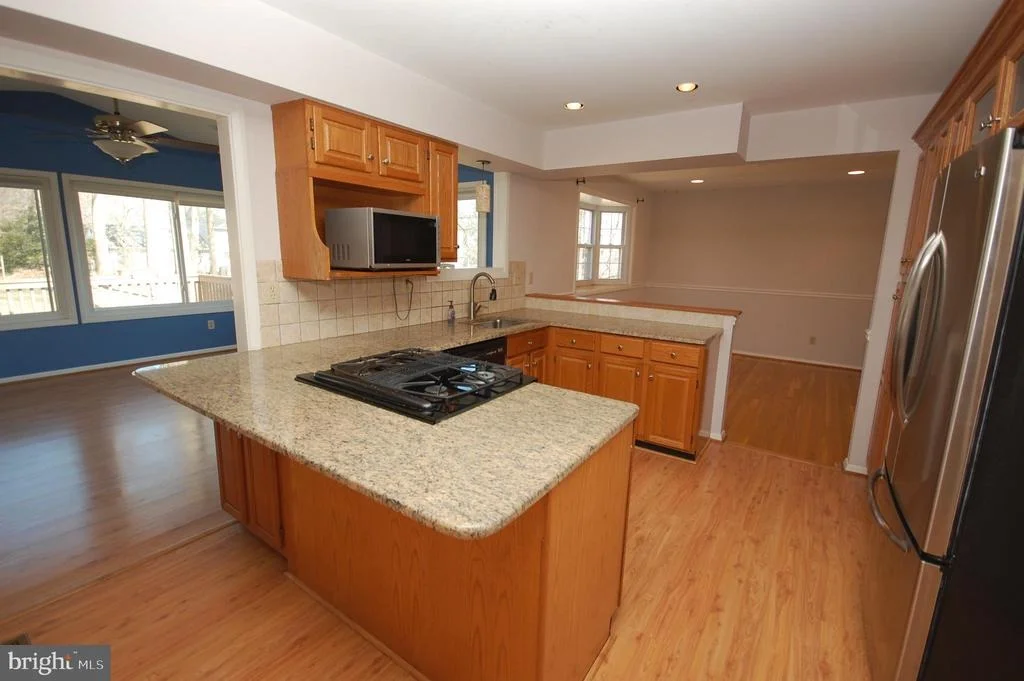 Photo of 10336 BURNSIDE DRIVE