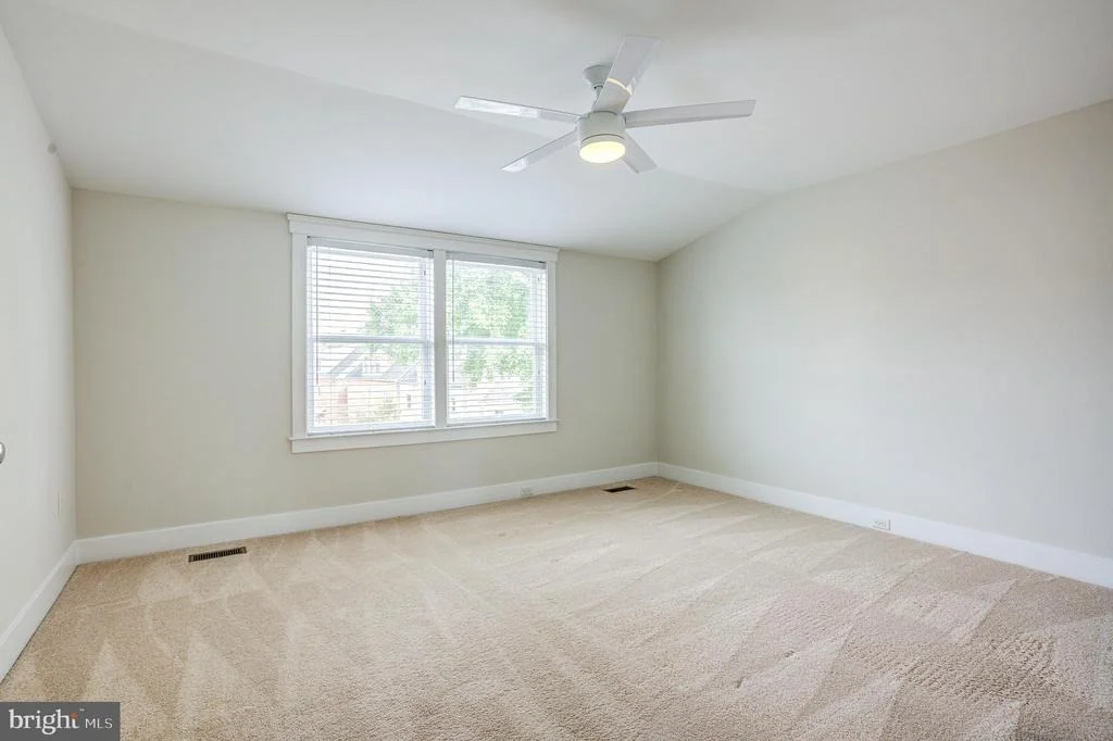 Photo of 614 N BENTZ STREET N