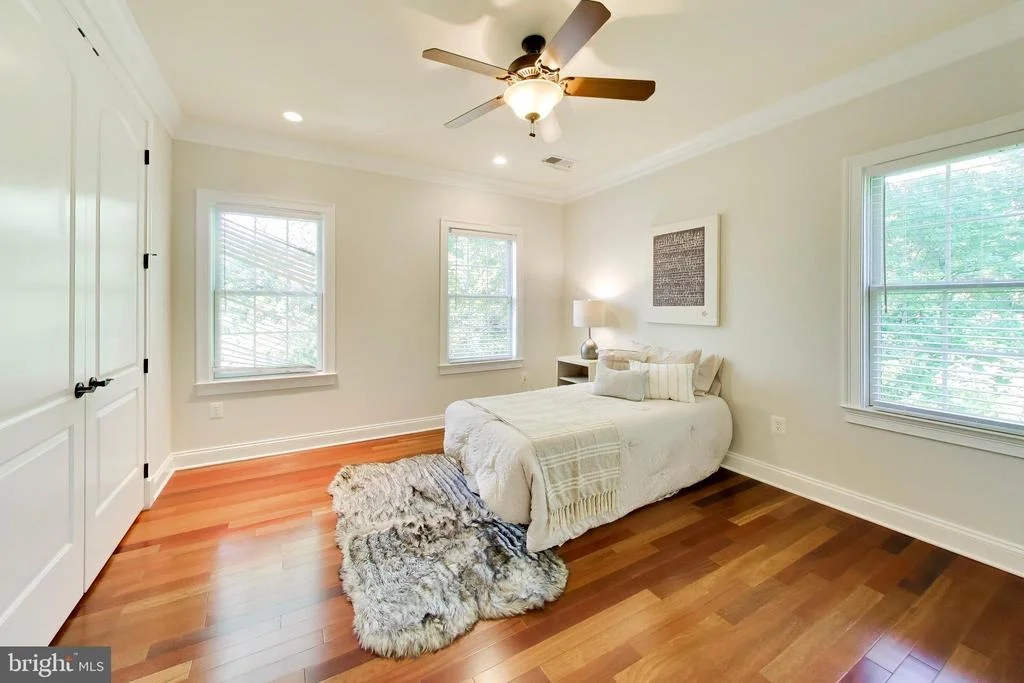 Photo of 6639 LOCUST WAY