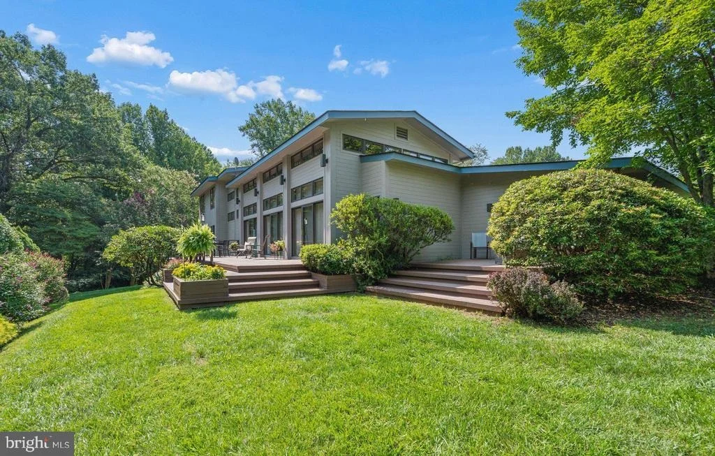Photo of 17026 BARN RIDGE DRIVE