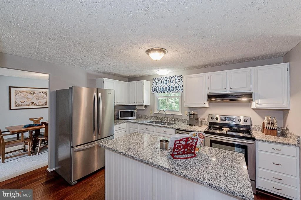 Photo of 7727 PINYON ROAD