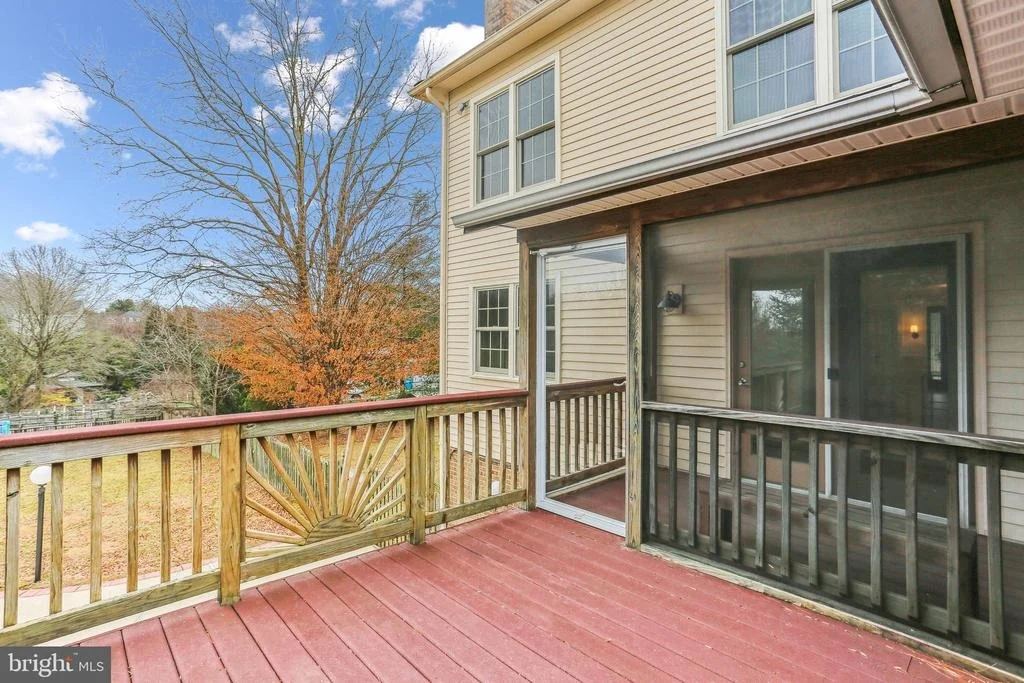 Photo of 9409 THORNEDIKE DRIVE