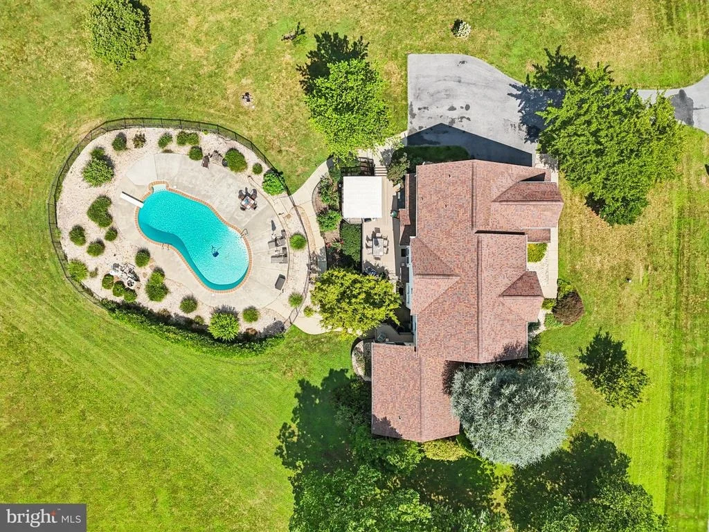 Photo of 3993 WINDERMERE WAY