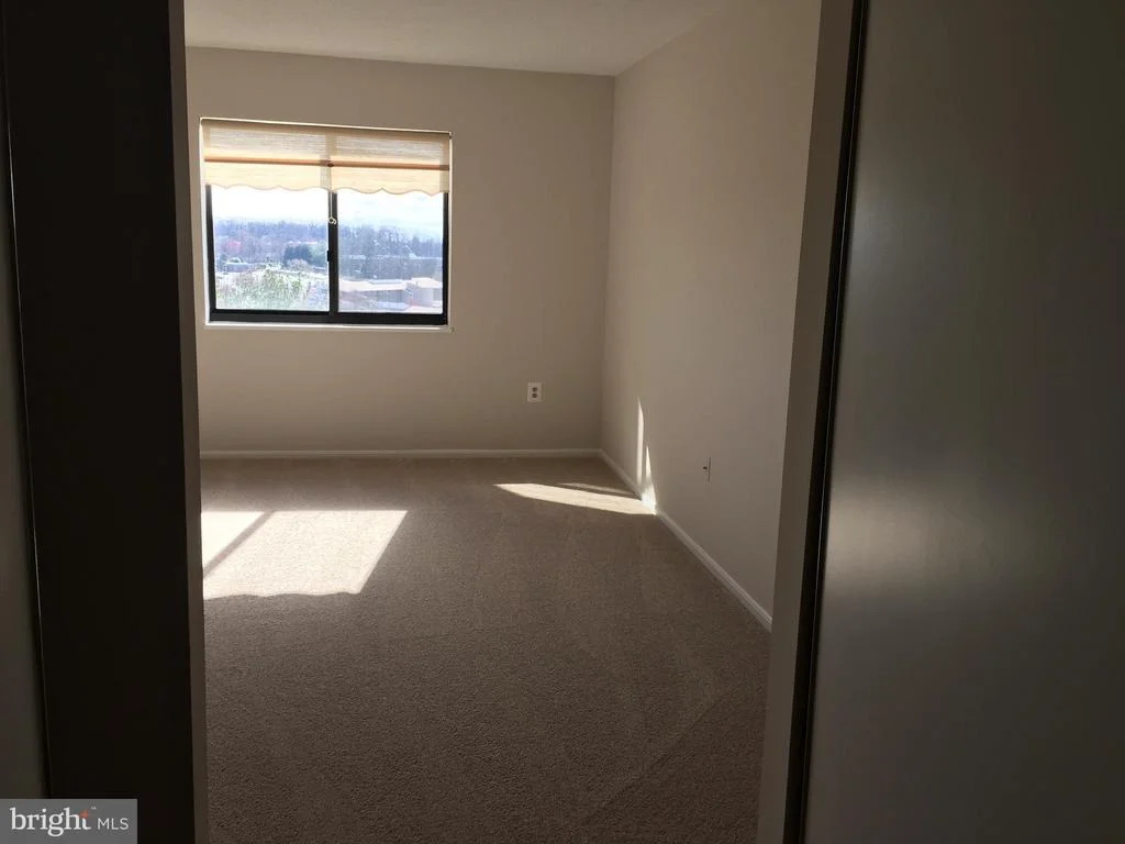 Photo of Unit 3810 at 15115 INTERLACHEN DRIVE