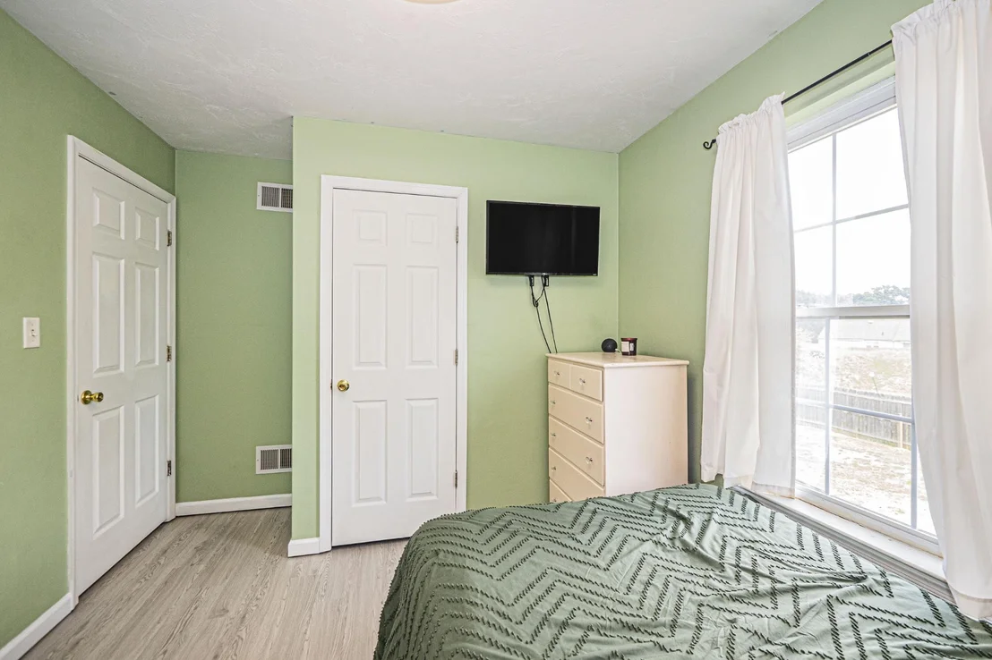 Photo of 13 BONNIEFIELD CIRCLE