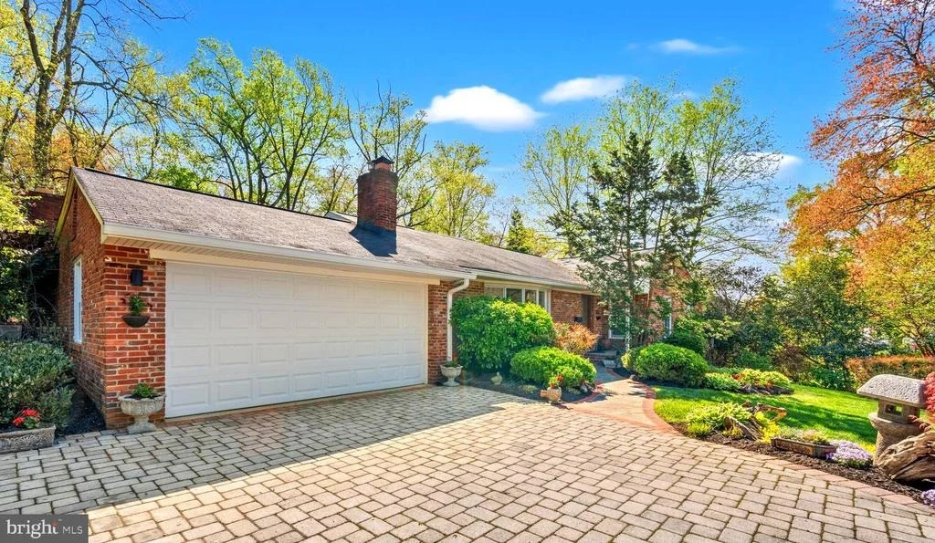Photo of 9025 CHARLES AUGUSTINE DRIVE