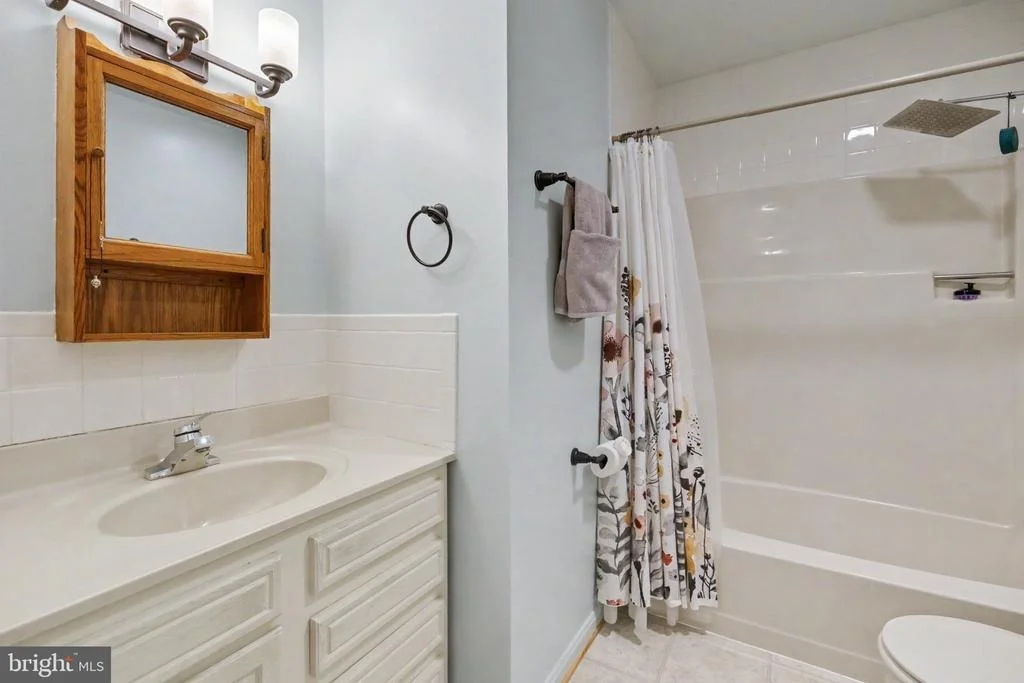 Photo of 7 SENECA TERRACE