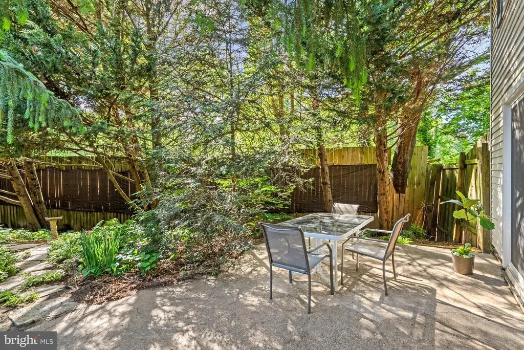 Photo of 7328 CENTENNIAL ROAD