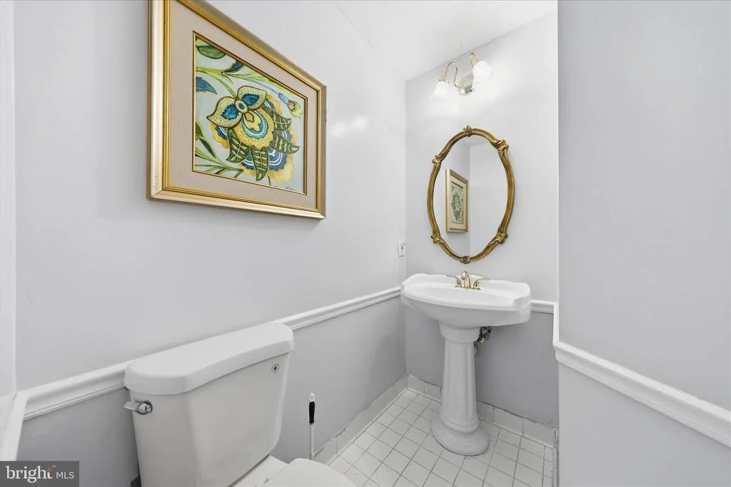 Photo of 6135 FIELDCREST COURT