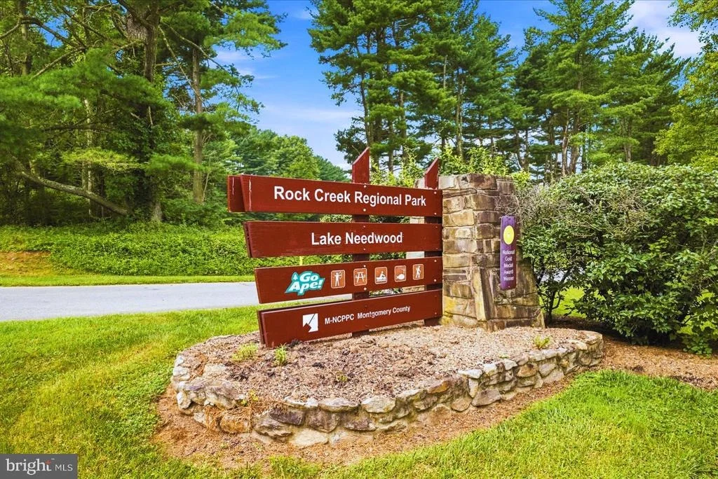 Photo of 5904 MUNCASTER MILL ROAD