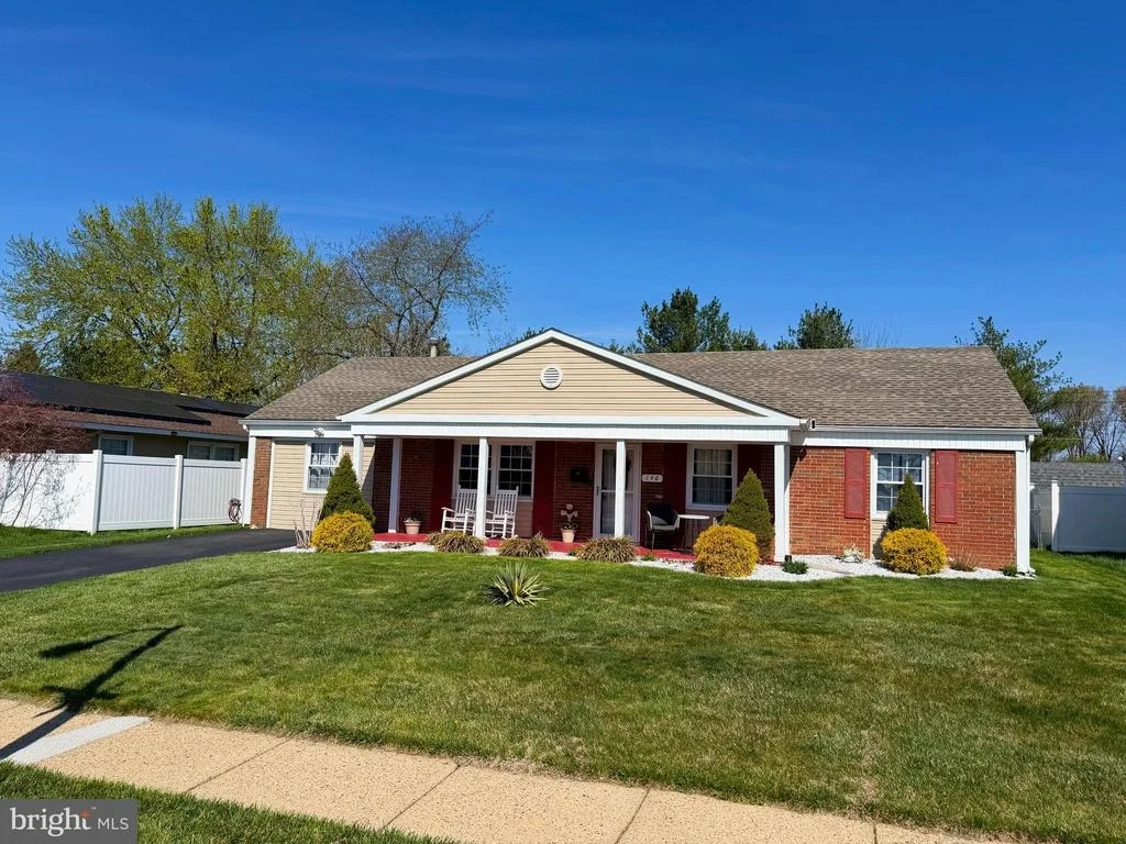 Photo of 146 GLENVIEW LANE