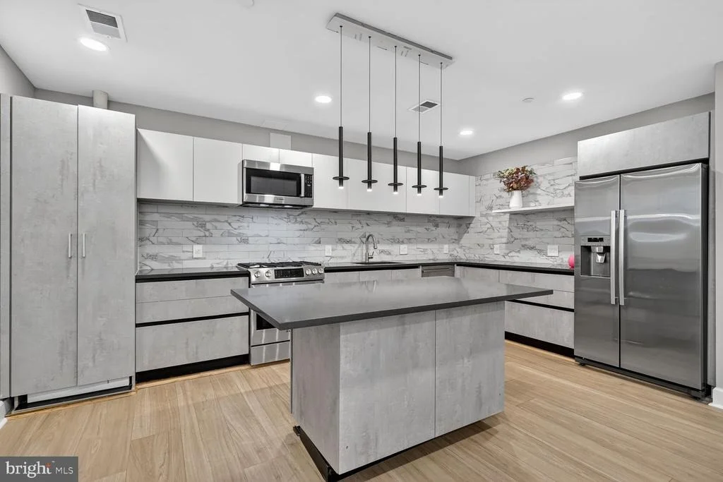 Photo of 4512 SALEM LANE NW