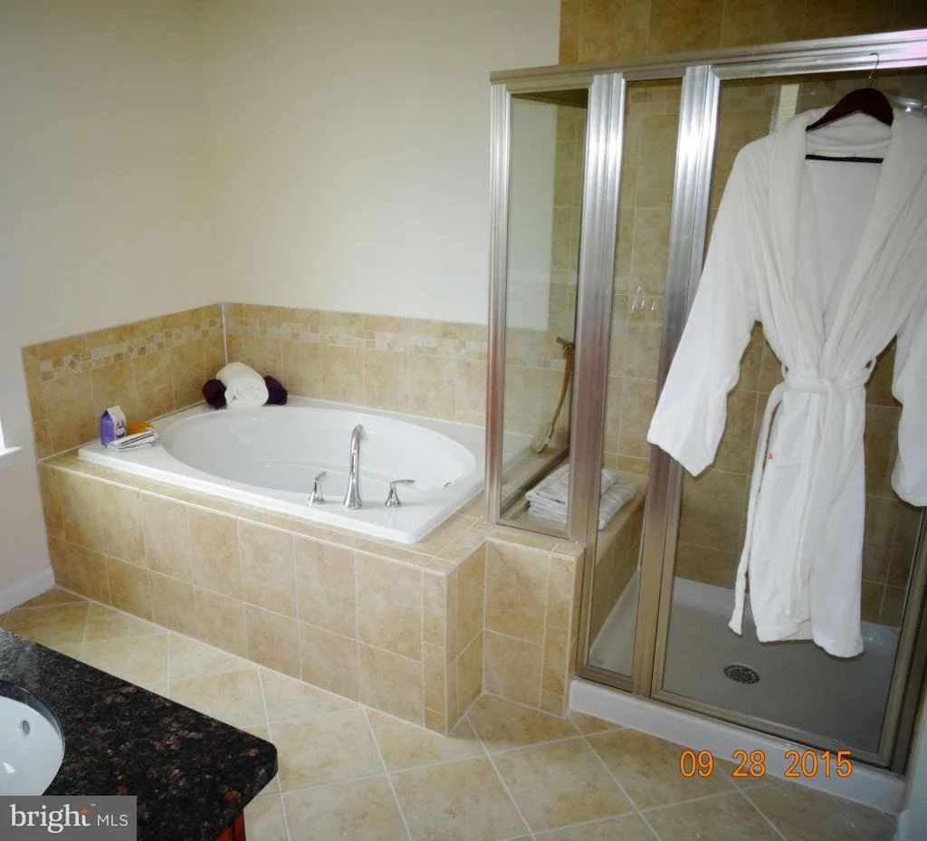 Photo of 7858 SUNHAVEN WAY