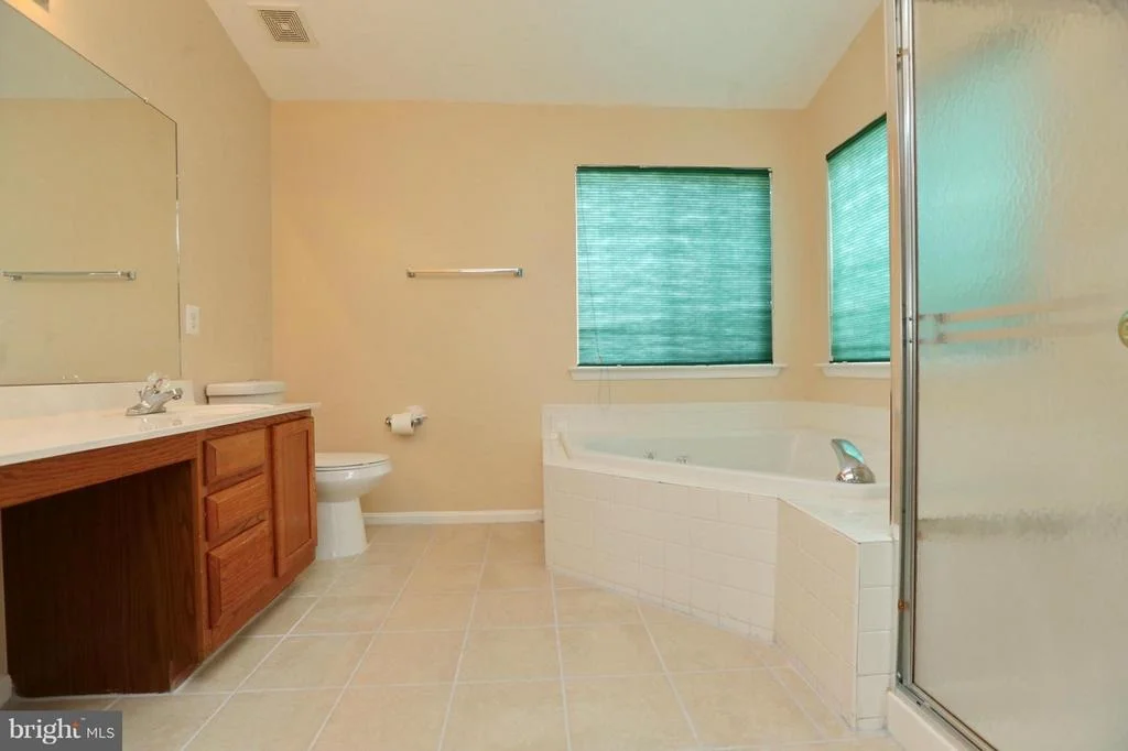 Photo of 2348 HAMPTON DRIVE