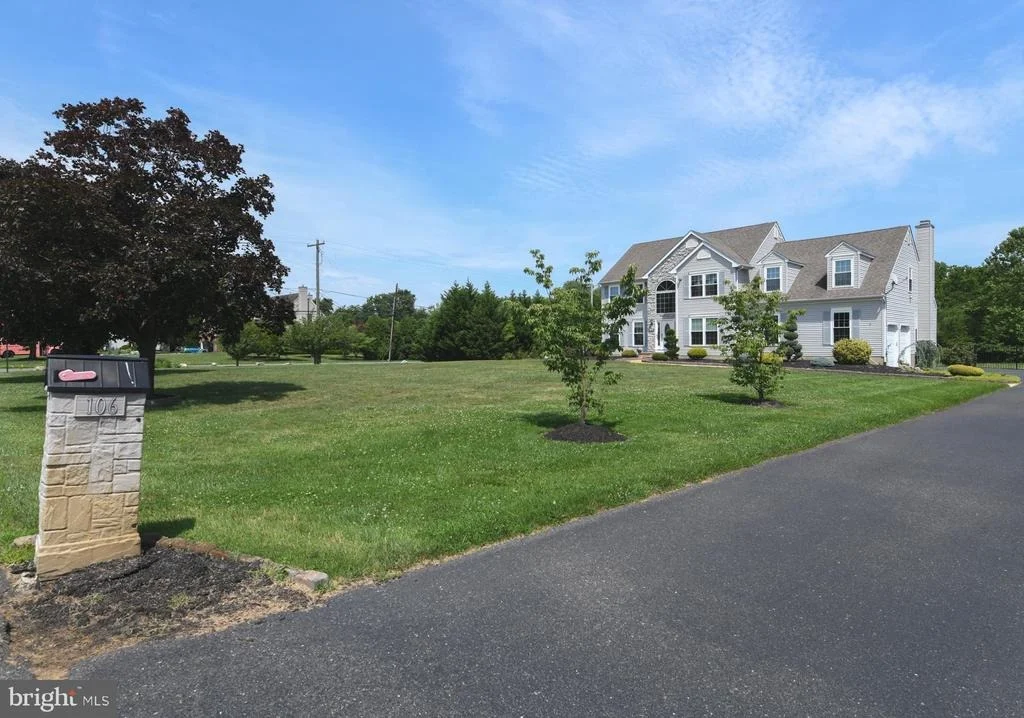 Photo of 106 KIRSCHLING DRIVE