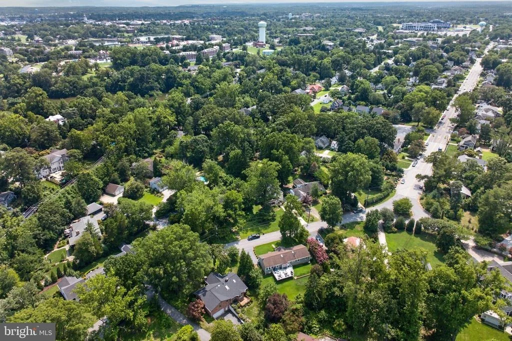 Photo of 111 WARDOUR DRIVE