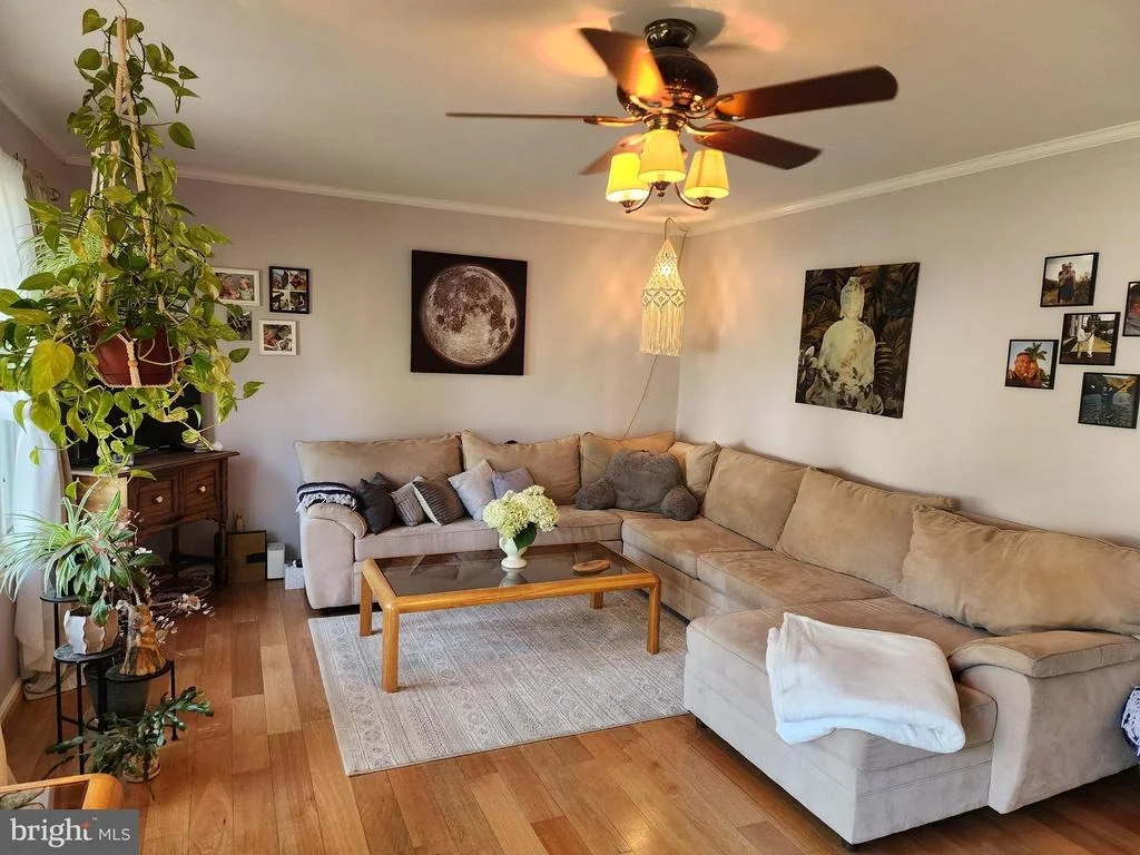 Photo of 19605 DOE DRIVE