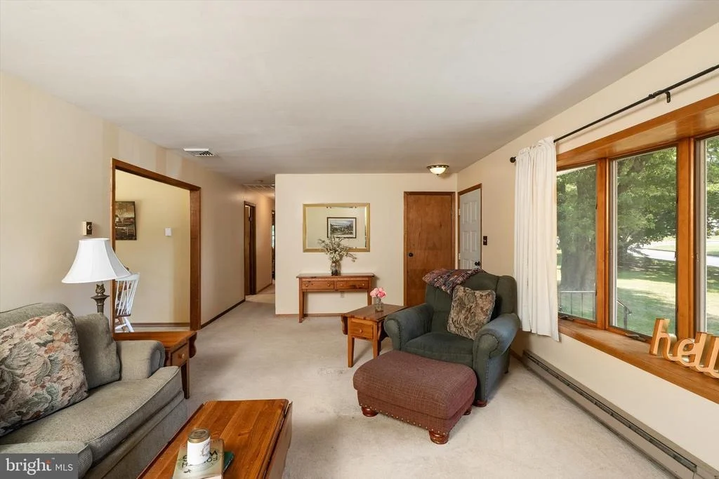 Photo of 6 ELEANOR DRIVE