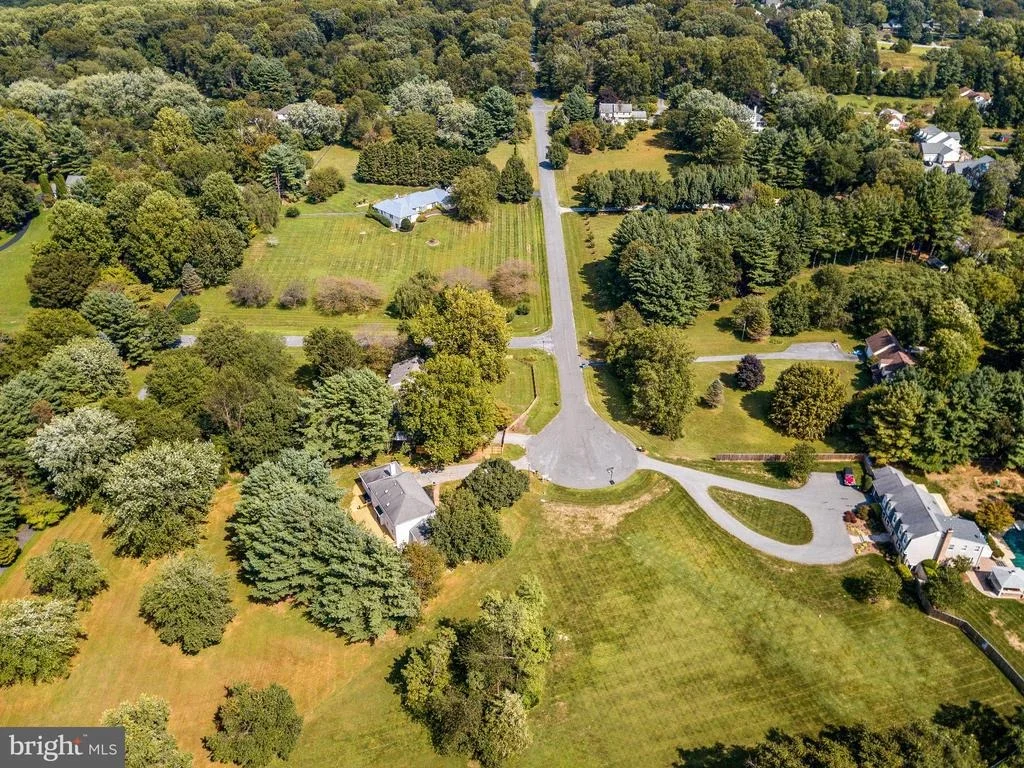 Photo of 8205 GOODHURST DRIVE