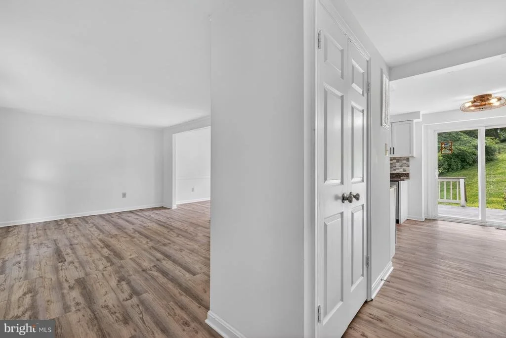 Photo of 302 SPRING GATE COURT