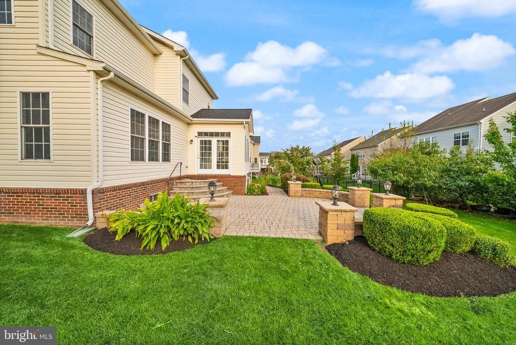 Photo of 23246 MINERVA DRIVE