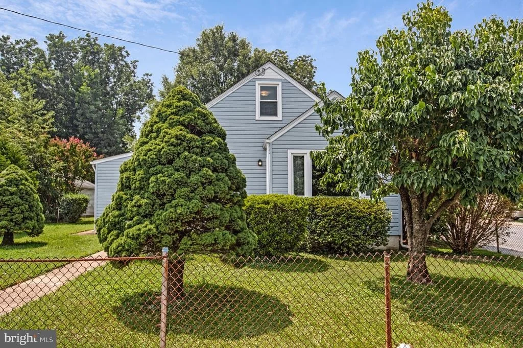 Photo of 413 LAURA AVENUE