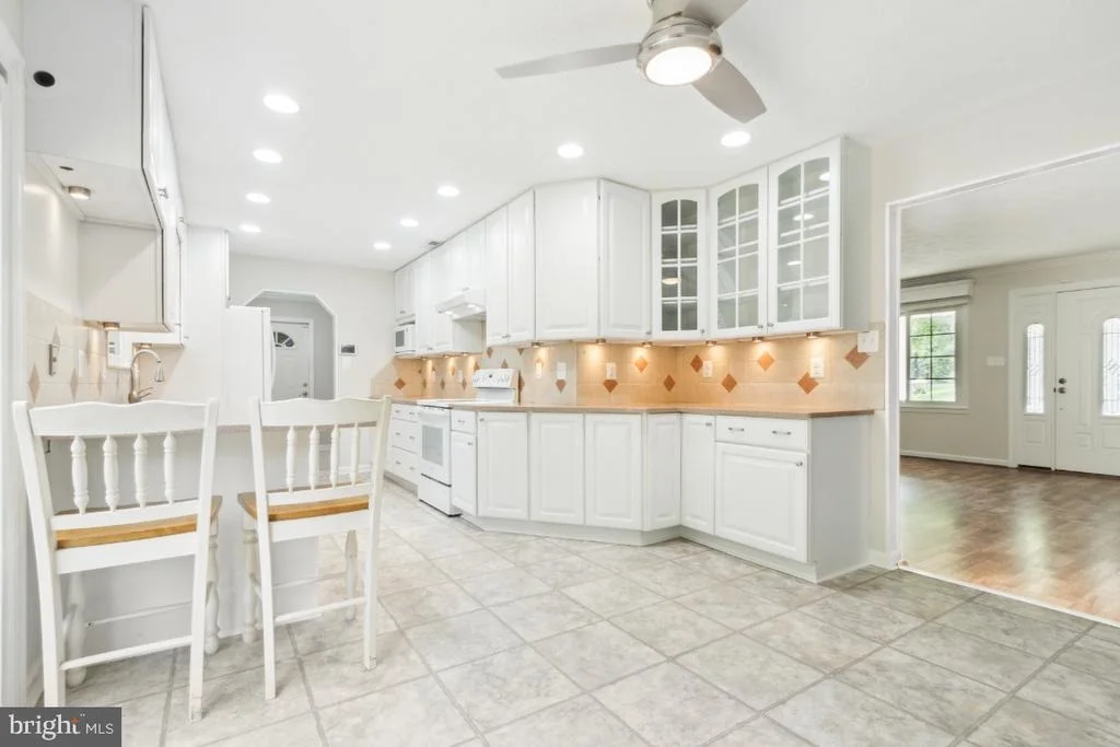 Photo of 4092 FALLWAY LANE