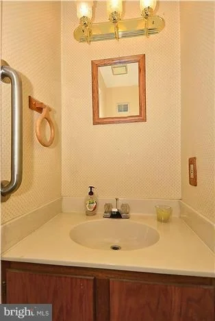 Photo of 10304 SNOWDEN ROAD