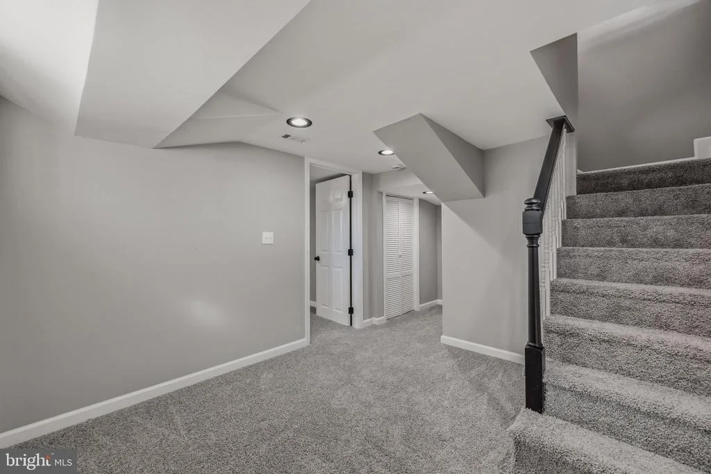 Photo of 183 KENWOOD ROAD
