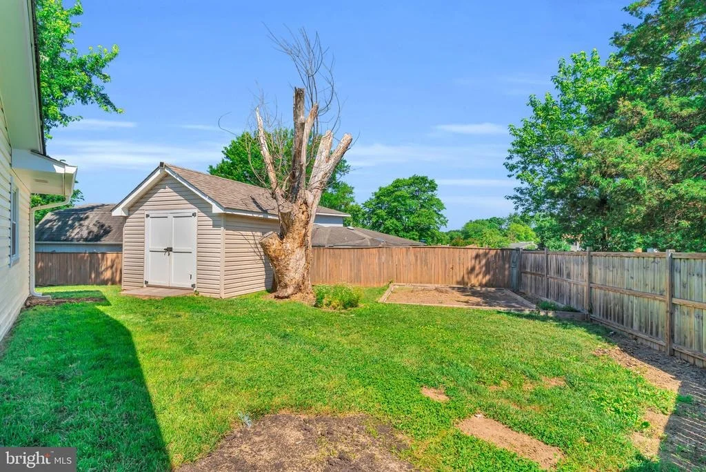 Photo of 101 W BEECH ROAD