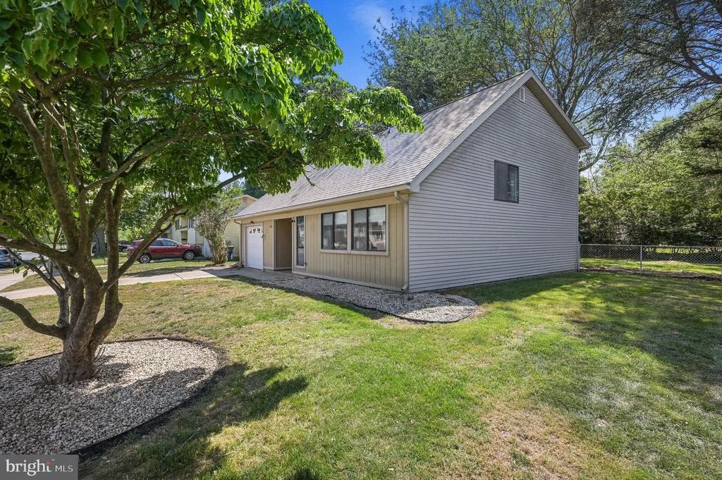 Photo of 447 ALDER ROAD