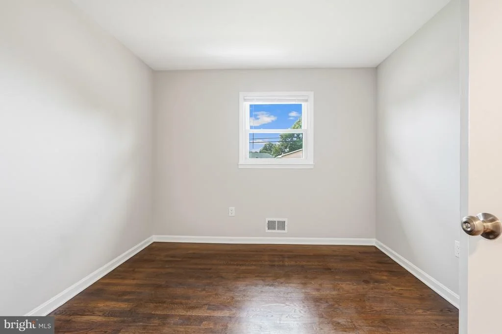 Photo of 7107 DOWER HOUSE ROAD