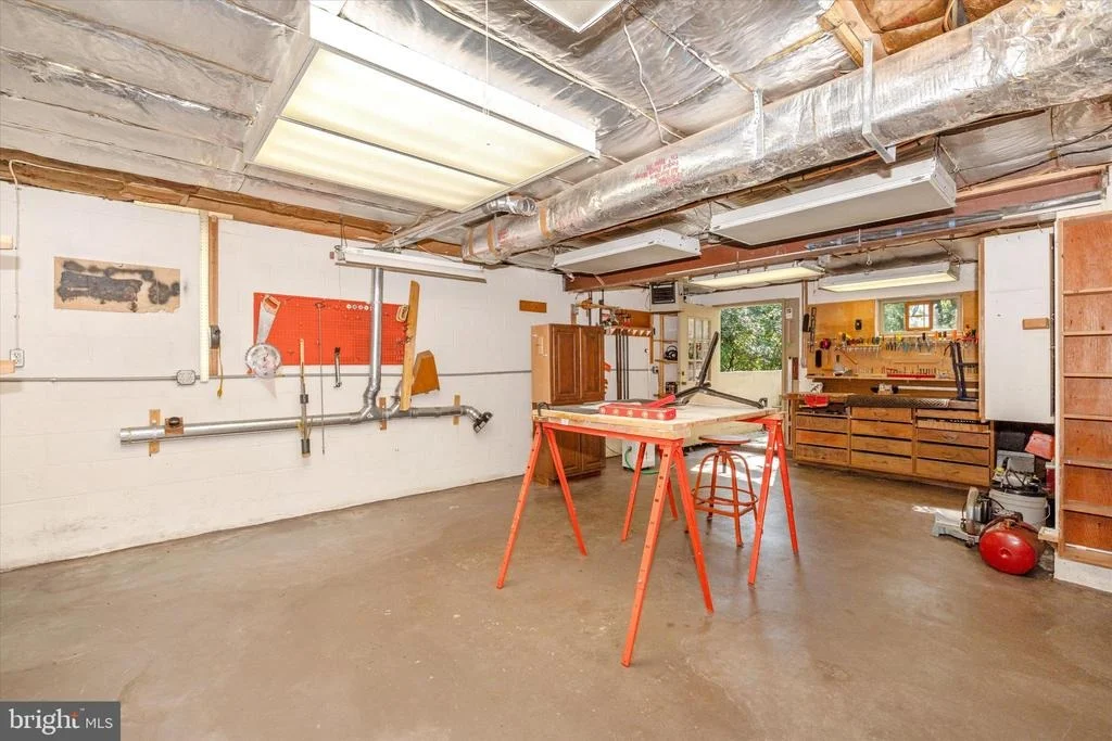 Photo of 5433 SHOOKSTOWN ROAD
