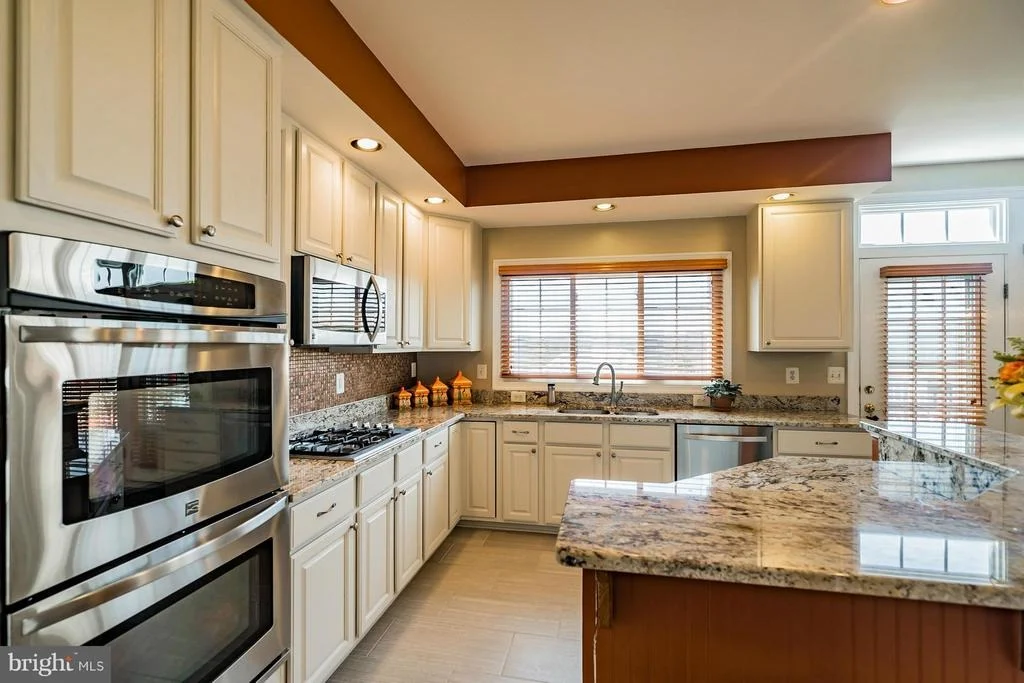 Photo of 925 BRICK MANOR CIRCLE
