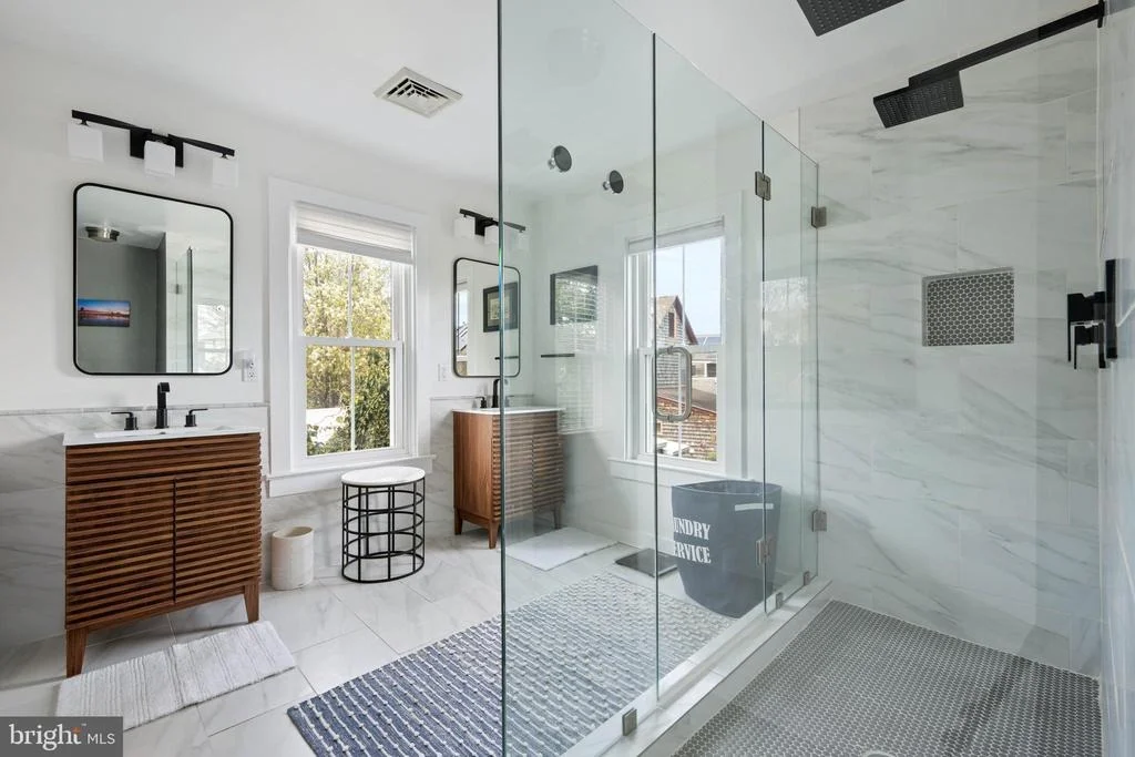 Photo of 211 W 4TH STREET